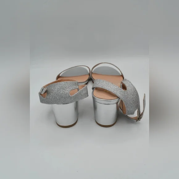 Elegant Silver Women's Sandals - Picture 3 of 4